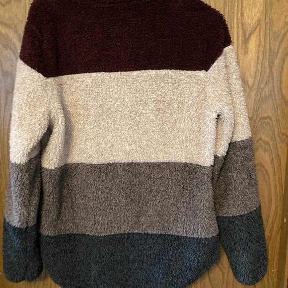 👚(bundle 4 items w/👚for $16) Fleece pull over sweater jacket by Maurices - Picture 6 of 11
